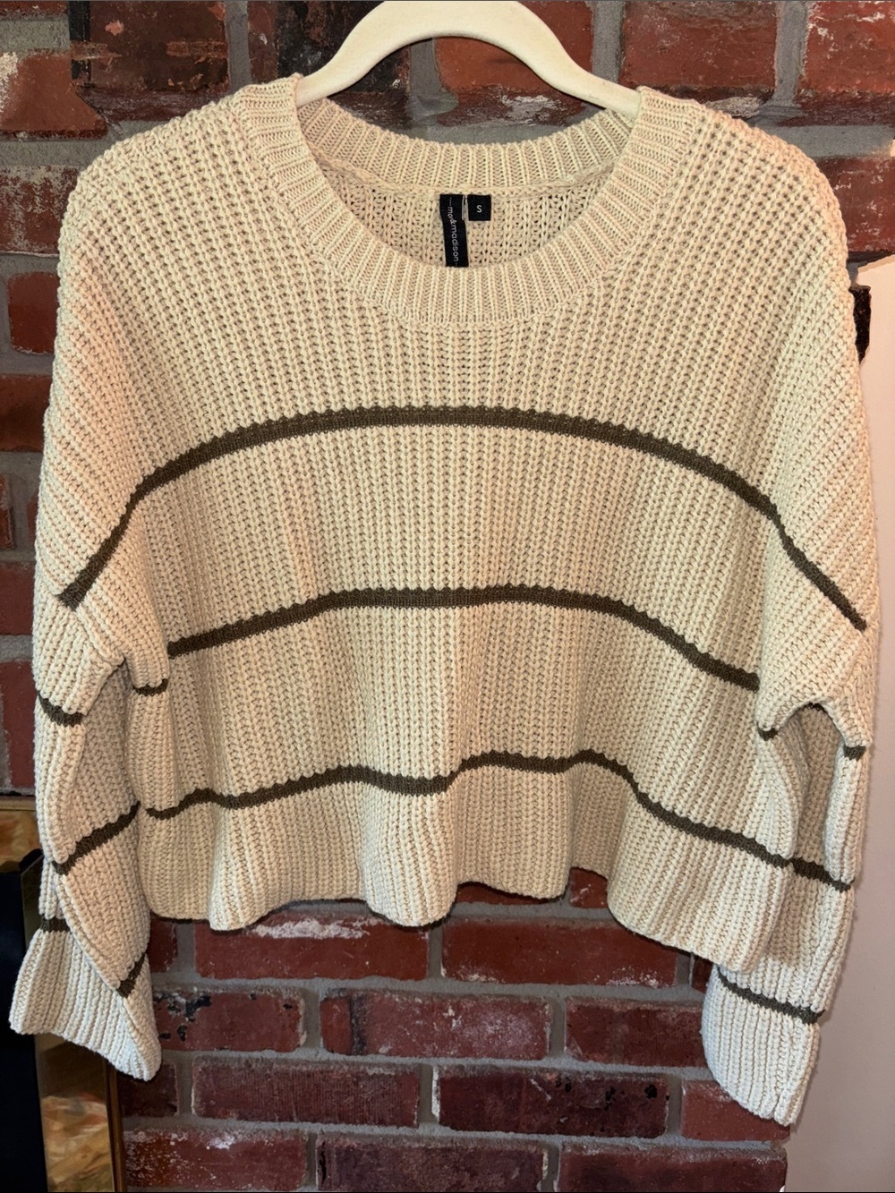 moon & madison Striped Ribbed Crewneck Cropped Sweater Women’s Size Small